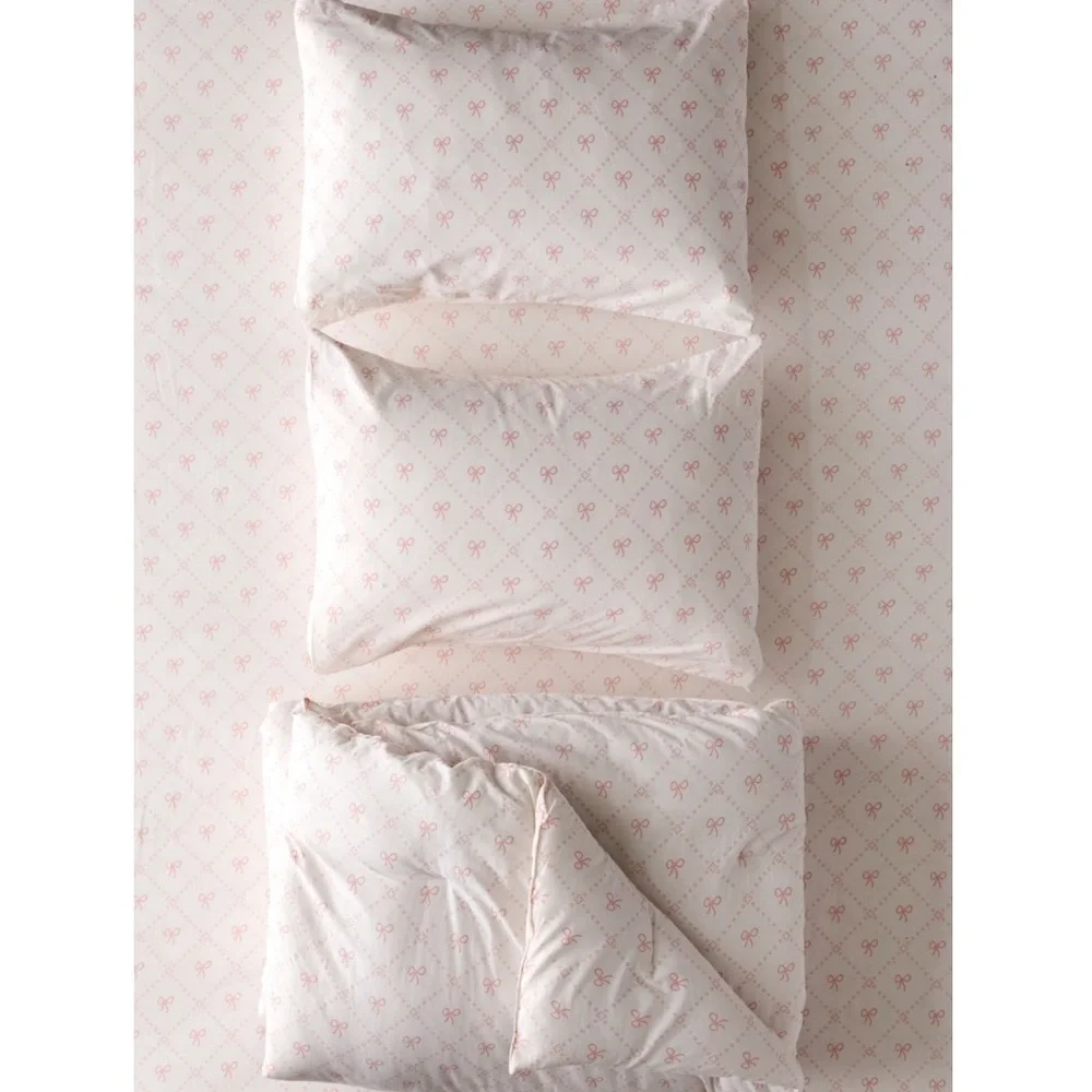 Eloise Bow Patterned Core Comforter Set